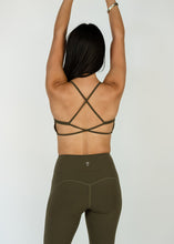 Cargar imagen en el visor de la galería, Cross-Strap Top
