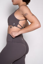 Cargar imagen en el visor de la galería, Thin Strap Sport Bra
