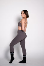 Cargar imagen en el visor de la galería, V-Comfort leggings
