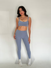 Cargar imagen en el visor de la galería, Wide Strap Bra
