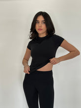 Cargar imagen en el visor de la galería, Sculpting Tee
