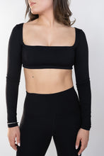 Cargar imagen en el visor de la galería, Squared Long Sleeve Top
